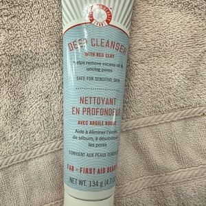 First Aid Beauty Red Clay Deep Cleanser